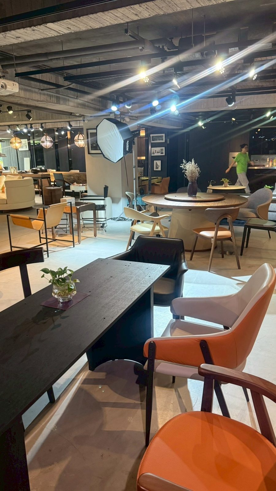 榭琳傢飾的家具展示空間